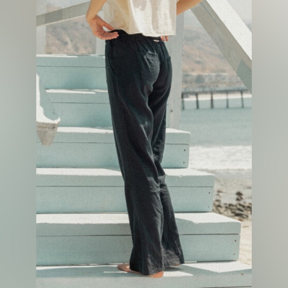 Roxy Oceanside Flared Pants in True Black Size Large - Picture 3 of 11
